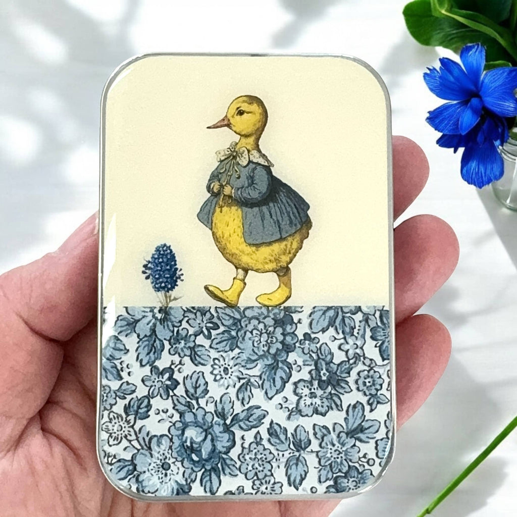 Duck and flower notions tin: Small