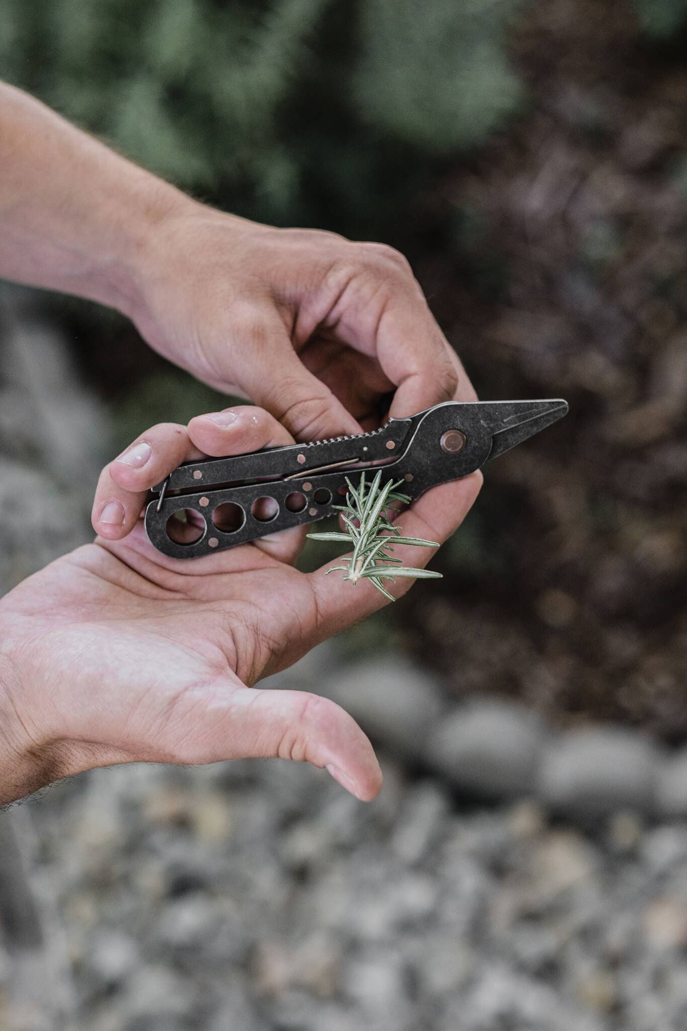 Barebones - Herb Harvest + Strip Tool: Tumbled Black