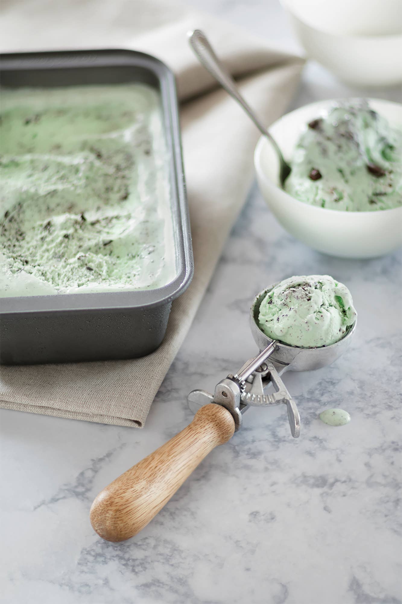 Fox Run Brands - Fox Run Vintage Trigger Ice Cream Scoop, 1.5" x 9" x 2.5"