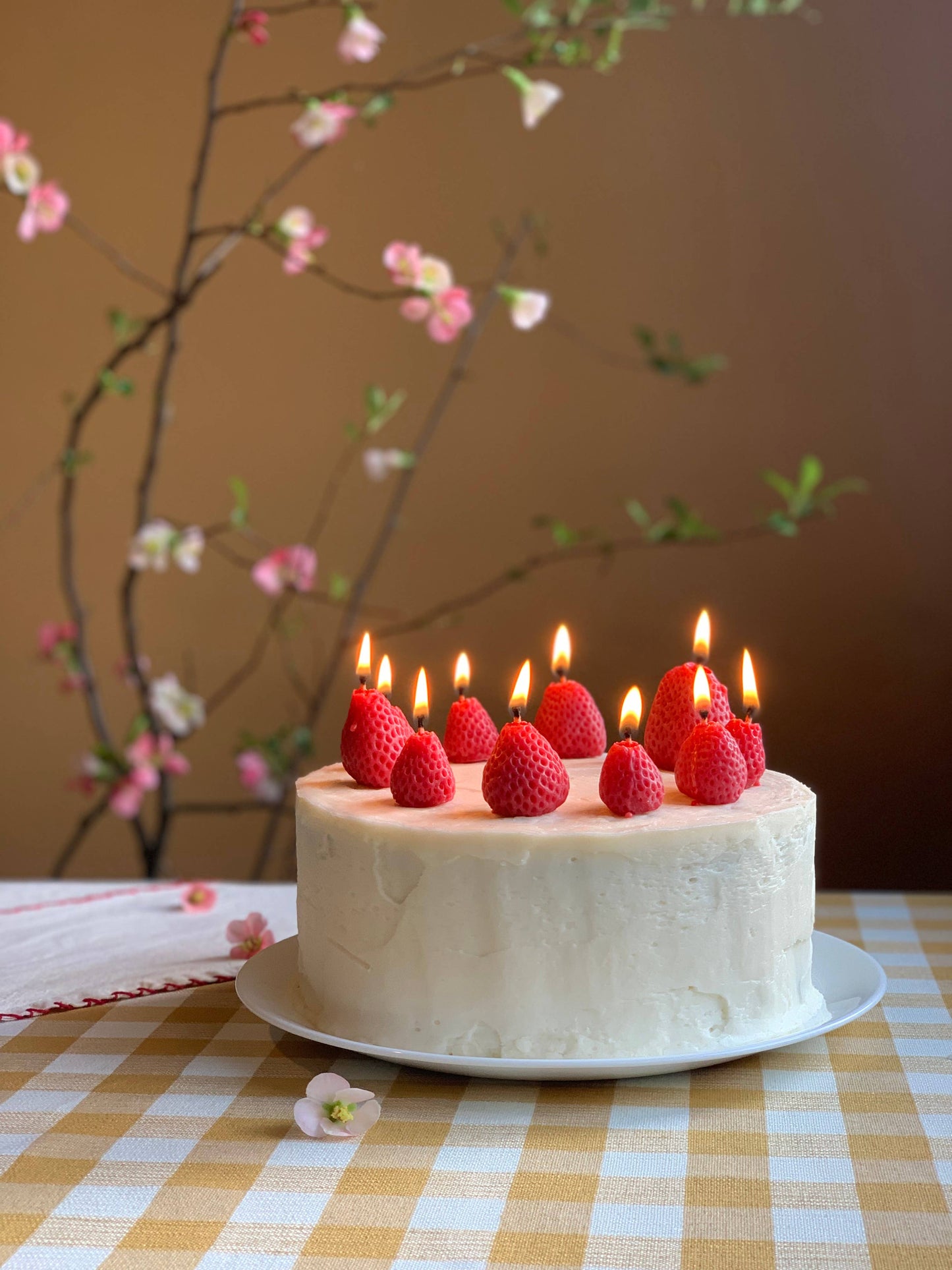 Beeswax Strawberry Birthday Candles: 5